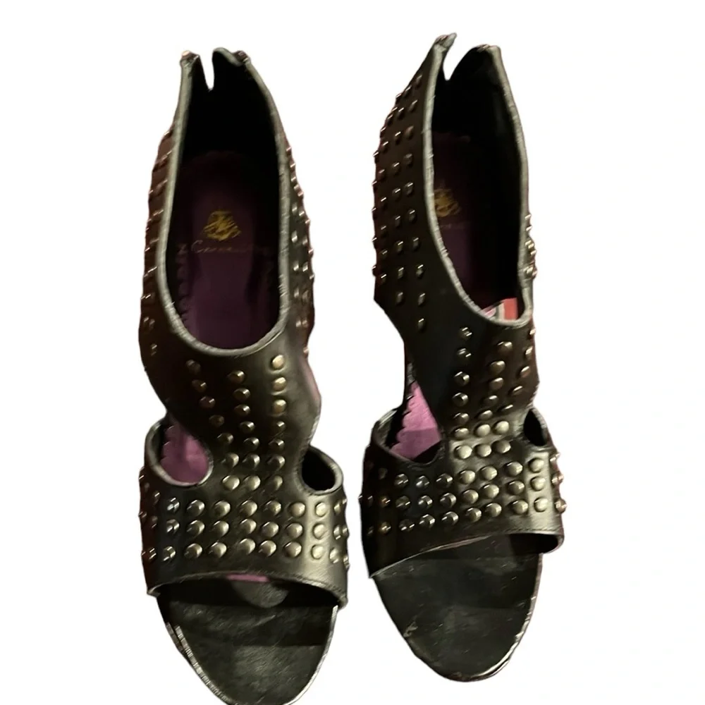 Z. Cavaricci size 10 black studded open toe heels